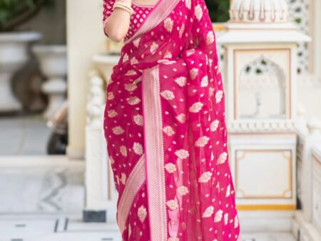 Admirable Dark Pink Soft Banarasi Silk Saree With Desuetude Blouse Piece